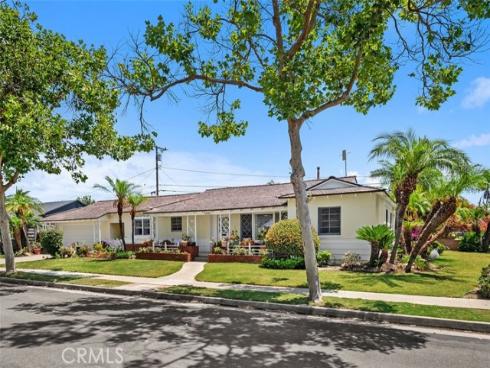 1901 N Greenbrier Street, Santa Ana, CA