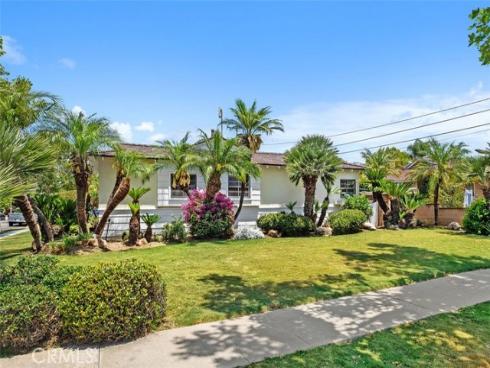 1901 N Greenbrier Street, Santa Ana, CA