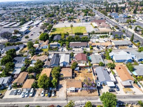 4521 W Watkins , Santa Ana, CA