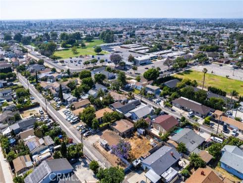 4521 W Watkins , Santa Ana, CA