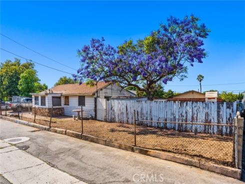 4521 W Watkins , Santa Ana, CA