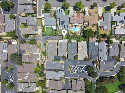 2027 E Fruit , Santa Ana, CA