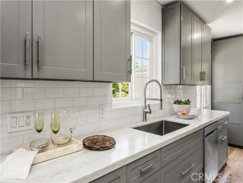 1147 W 10th , Santa Ana, CA