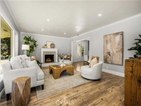 1147 W 10th , Santa Ana, CA