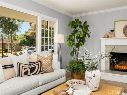 1147 W 10th , Santa Ana, CA