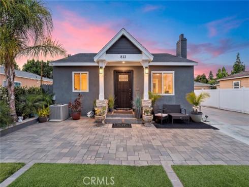 813 E Chestnut , Santa Ana, CA