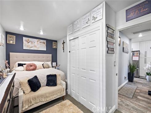 813 E Chestnut , Santa Ana, CA