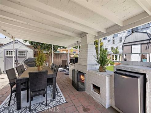 813 E Chestnut , Santa Ana, CA