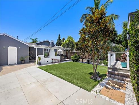 813 E Chestnut , Santa Ana, CA