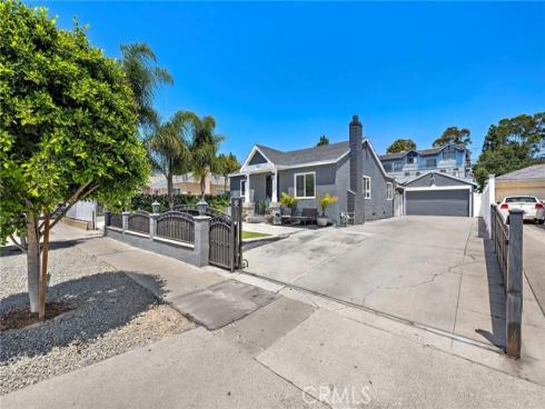 813 E Chestnut , Santa Ana, CA