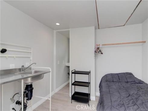 813 E Chestnut , Santa Ana, CA