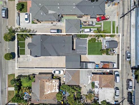 813 E Chestnut , Santa Ana, CA