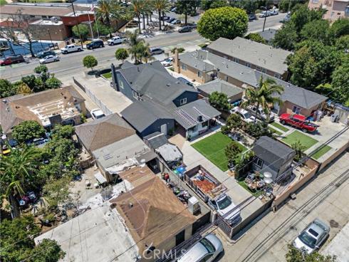 813 E Chestnut , Santa Ana, CA