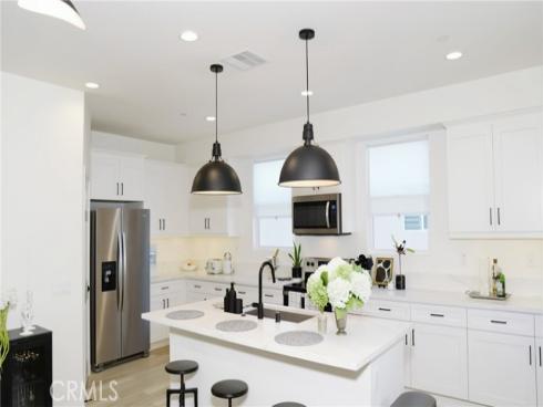 254 N Standard Avenue, Santa Ana, CA