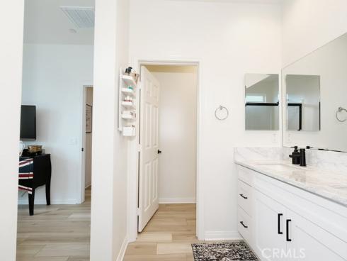 254 N Standard Avenue, Santa Ana, CA