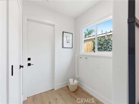 1433 W Saint Andrew , Santa Ana, CA