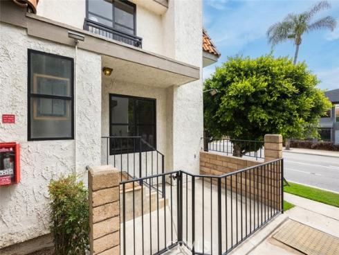 2206 N Broadway 27 , Santa Ana, CA