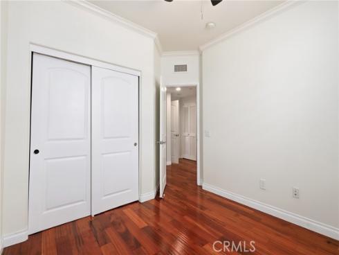 2925 W Edinger Avenue, Santa Ana, CA