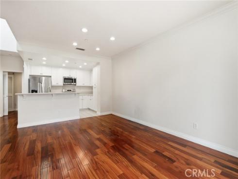 2925 W Edinger Avenue, Santa Ana, CA