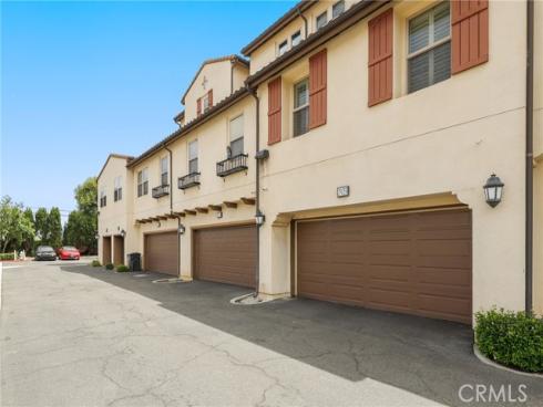 2925 W Edinger Avenue, Santa Ana, CA