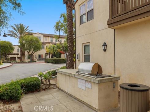 2925 W Edinger Avenue, Santa Ana, CA