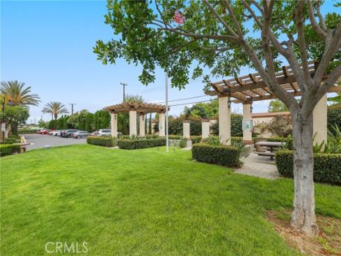 2925 W Edinger Avenue, Santa Ana, CA