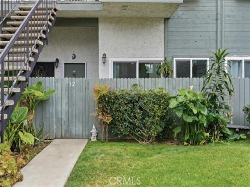 627 N Bristol 32 , Santa Ana, CA
