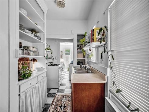 839 French Street, Santa Ana, CA
