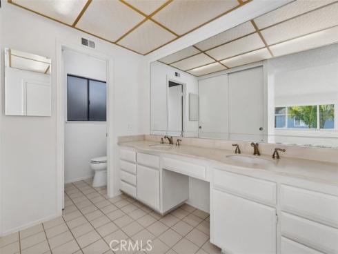 2310 N Linwood , Santa Ana, CA