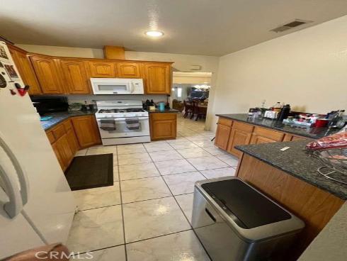 326 E Bishop , Santa Ana, CA