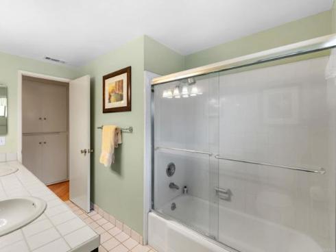 2646 Larchmont Avenue, Santa Ana, CA