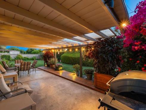 2646 Larchmont Avenue, Santa Ana, CA