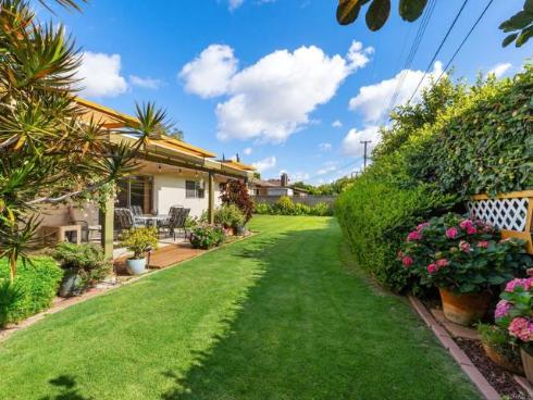 2646 Larchmont Avenue, Santa Ana, CA