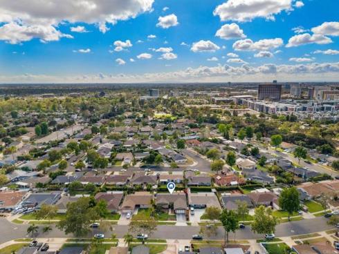 2646 Larchmont Avenue, Santa Ana, CA