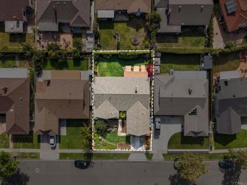 2646 Larchmont Avenue, Santa Ana, CA
