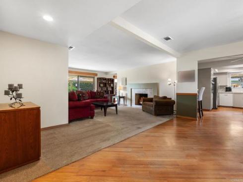 2646 Larchmont Avenue, Santa Ana, CA