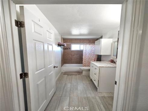 1708 Normandy D Place, Santa Ana, CA