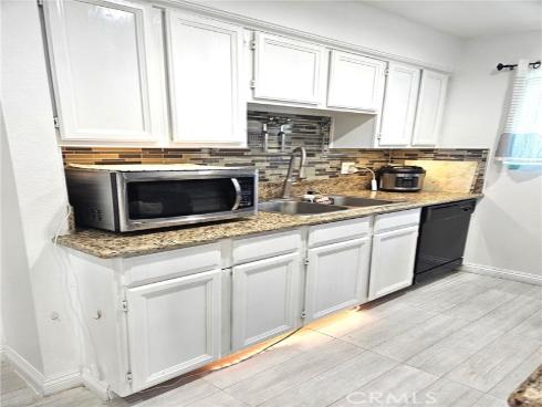 1708 Normandy D Place, Santa Ana, CA