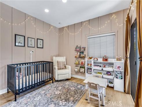 2542 W Macarthur G Boulevard, Santa Ana, CA