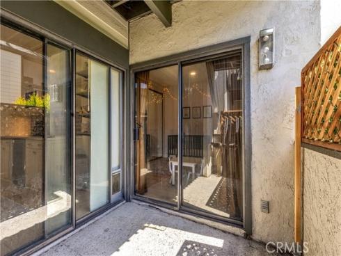 2542 W Macarthur G Boulevard, Santa Ana, CA
