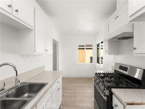 825 S Shelton Street, Santa Ana, CA