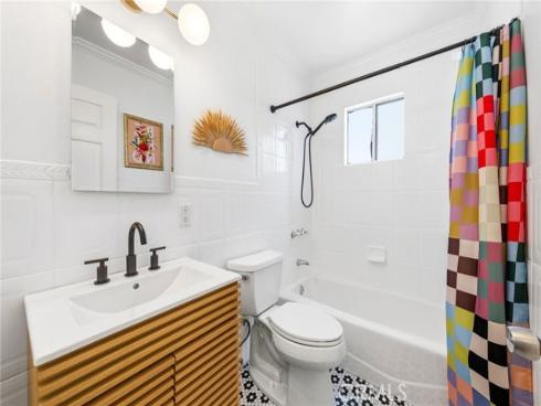 1317 S Marine , Santa Ana, CA