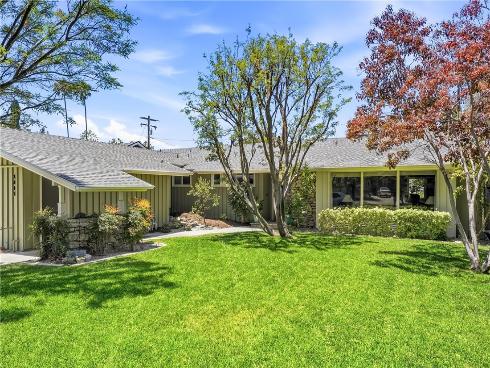 2612 N Louise Street, Santa Ana, CA