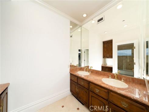 10472 Villa Del Cerro , Santa Ana, CA