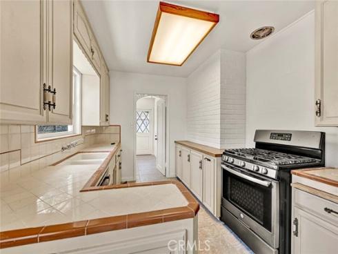 2506 N Spurgeon , Santa Ana, CA