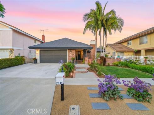 2809 S Diamond Street, Santa Ana, CA