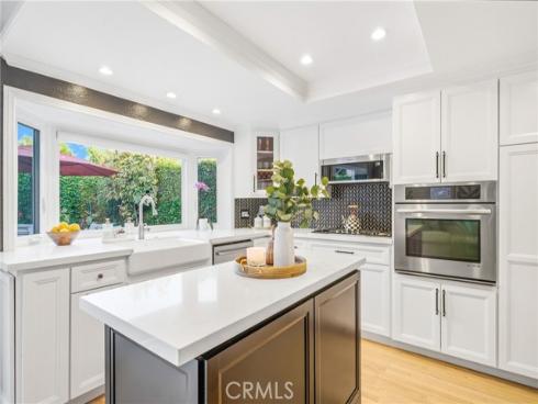 2809 S Diamond Street, Santa Ana, CA
