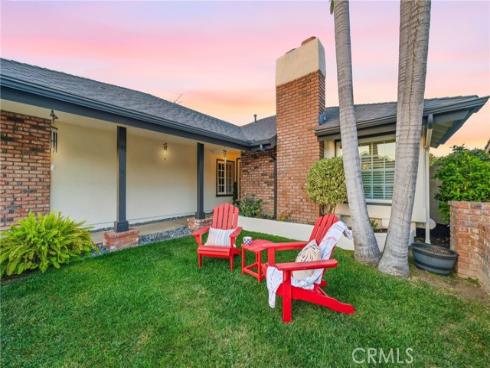 2809 S Diamond Street, Santa Ana, CA
