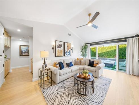 2809 S Diamond Street, Santa Ana, CA