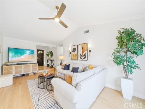 2809 S Diamond Street, Santa Ana, CA